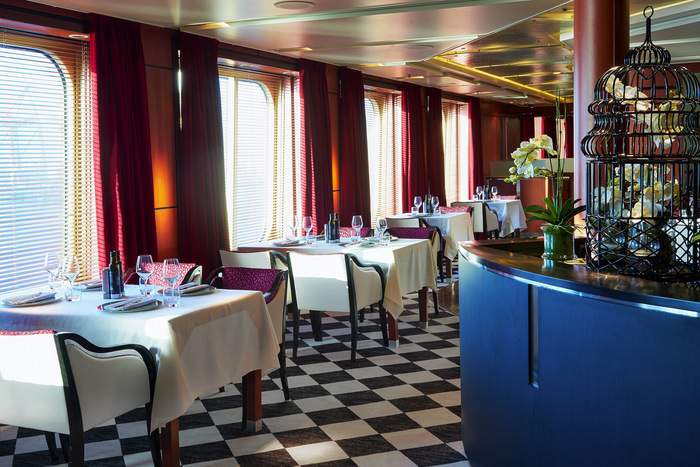 Nicko Cruises Vasco Da Gama The Grill.jpg